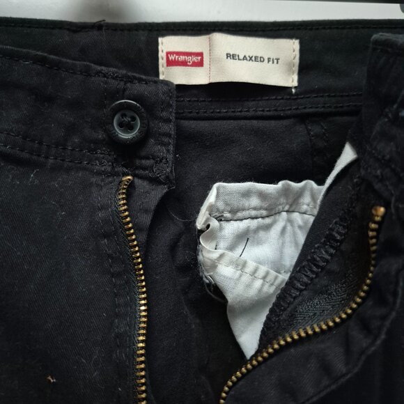 Wrangler Relaxed Fit Cargo Pants - 100% cotton - 30 x 32 - Picture 2 of 5